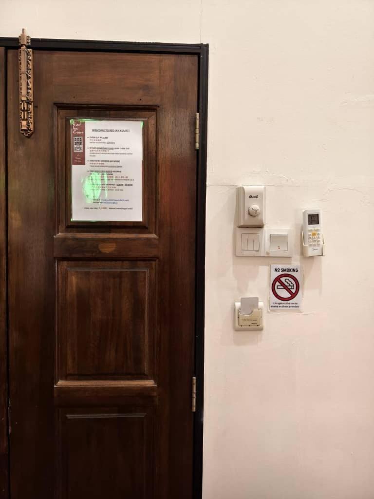 Red Inn Court Джордж Таун Екстериор снимка