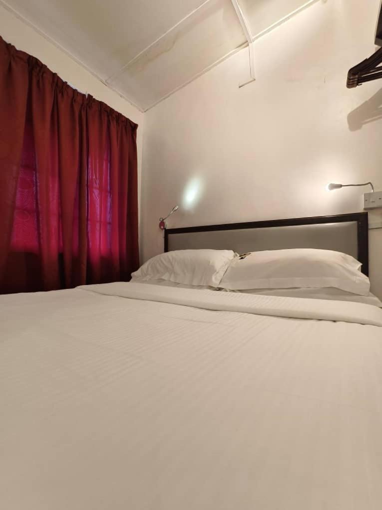 Red Inn Court Джордж Таун Екстериор снимка
