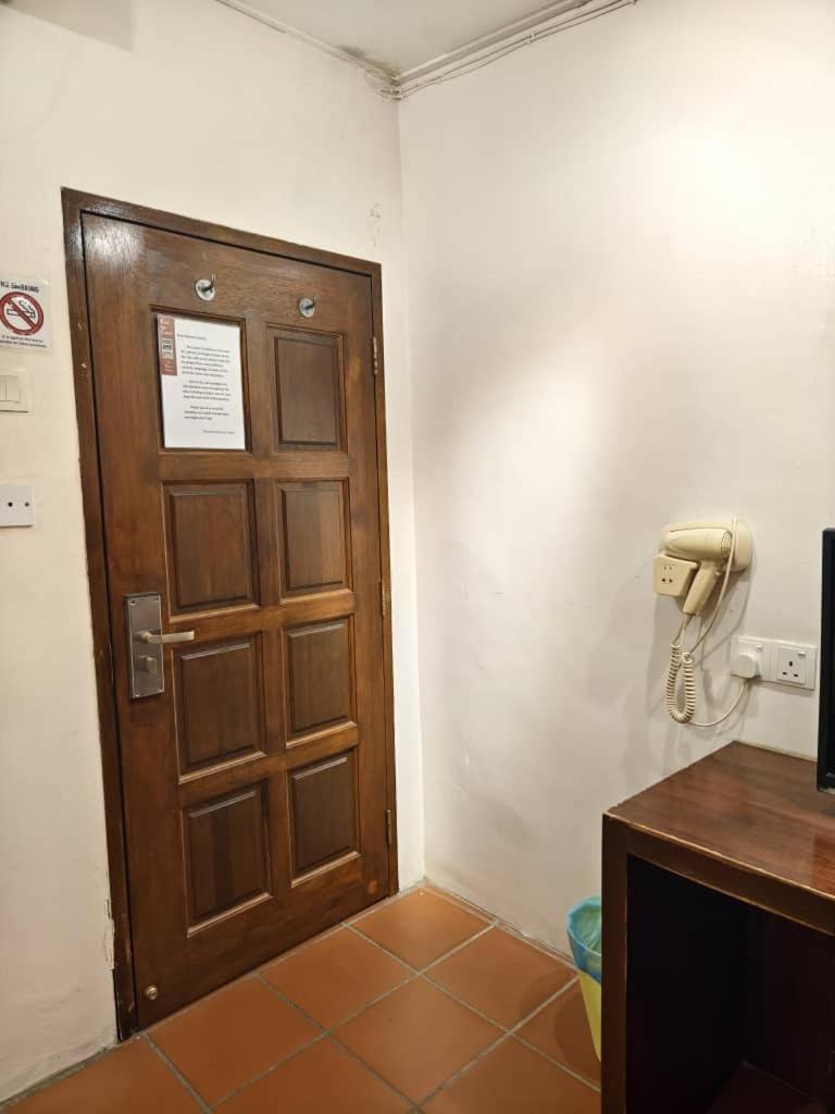 Red Inn Court Джордж Таун Екстериор снимка