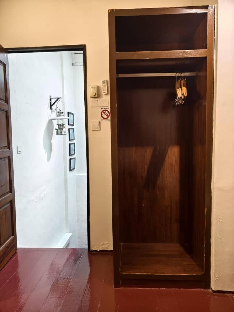 Red Inn Court Джордж Таун Екстериор снимка