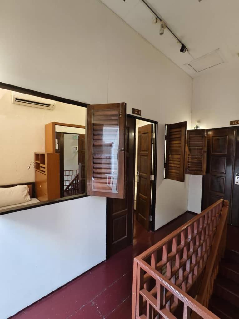 Red Inn Court Джордж Таун Екстериор снимка